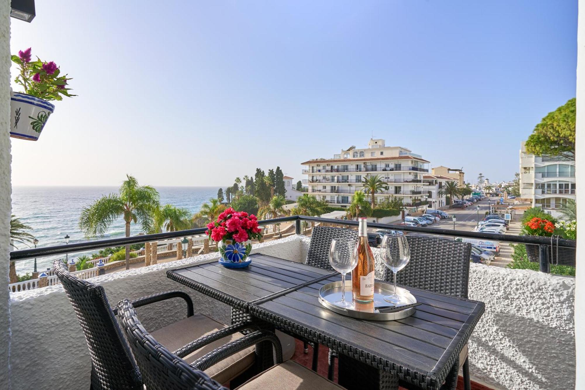 Spectacular Sea Views, 2 Bed,2 Bath Apartment Nerja Exterior foto